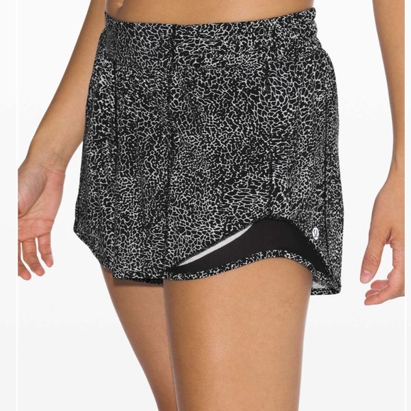 Lululemon Hotty Hot Short II | 4” Inseam | Polar Shift Inverse Alpine - Picture 3 of 11